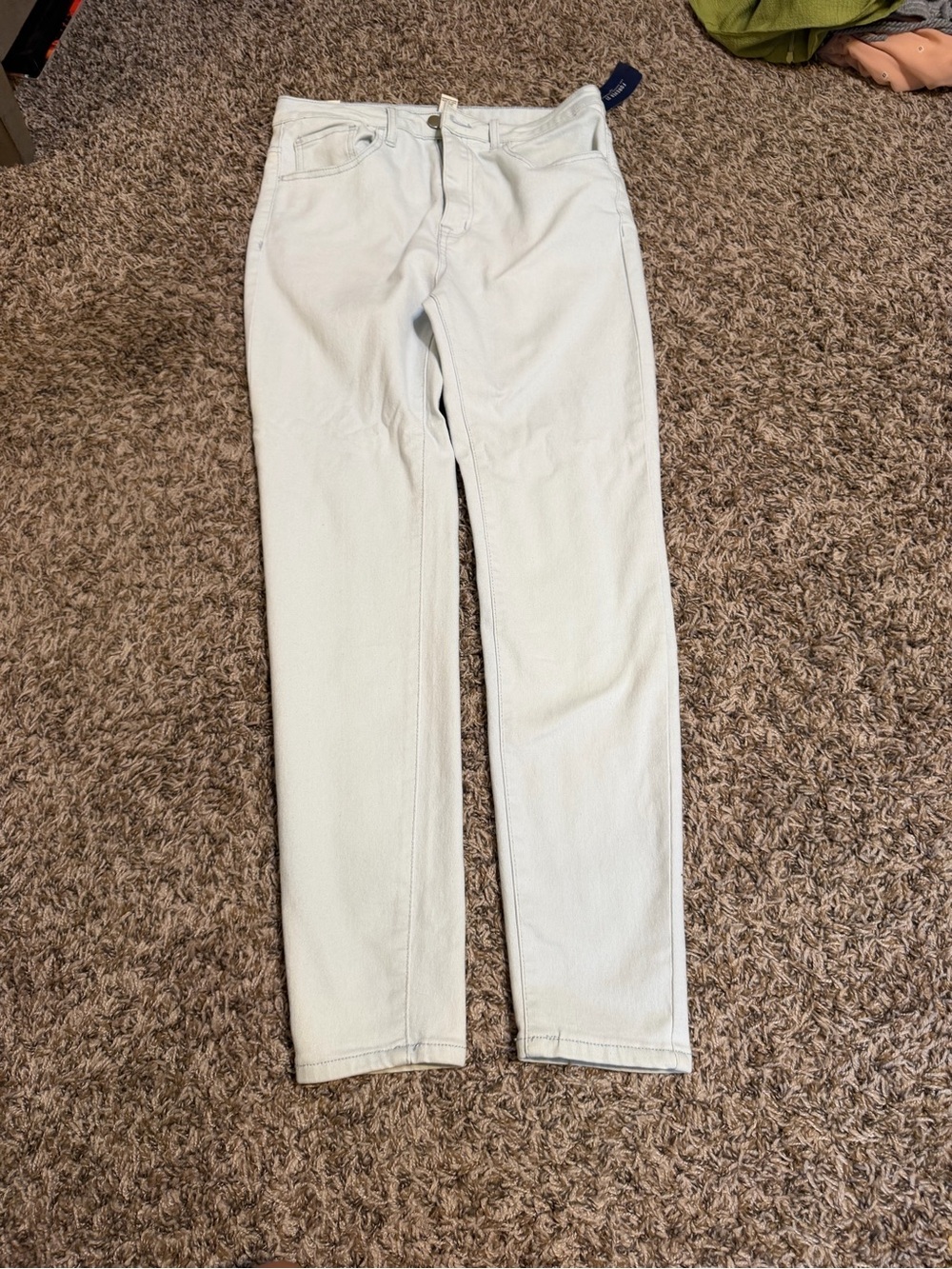 Women’s forever 21 new light blue skinny jeans. Size 30